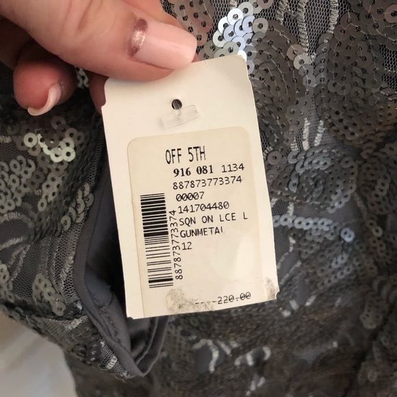 Aidan Mattox Silver Sequin Long Sleeve Cocktail - Picture 7 of 7